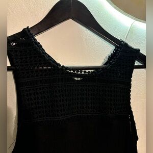 H&M black sleeveless lacy front blouse XS